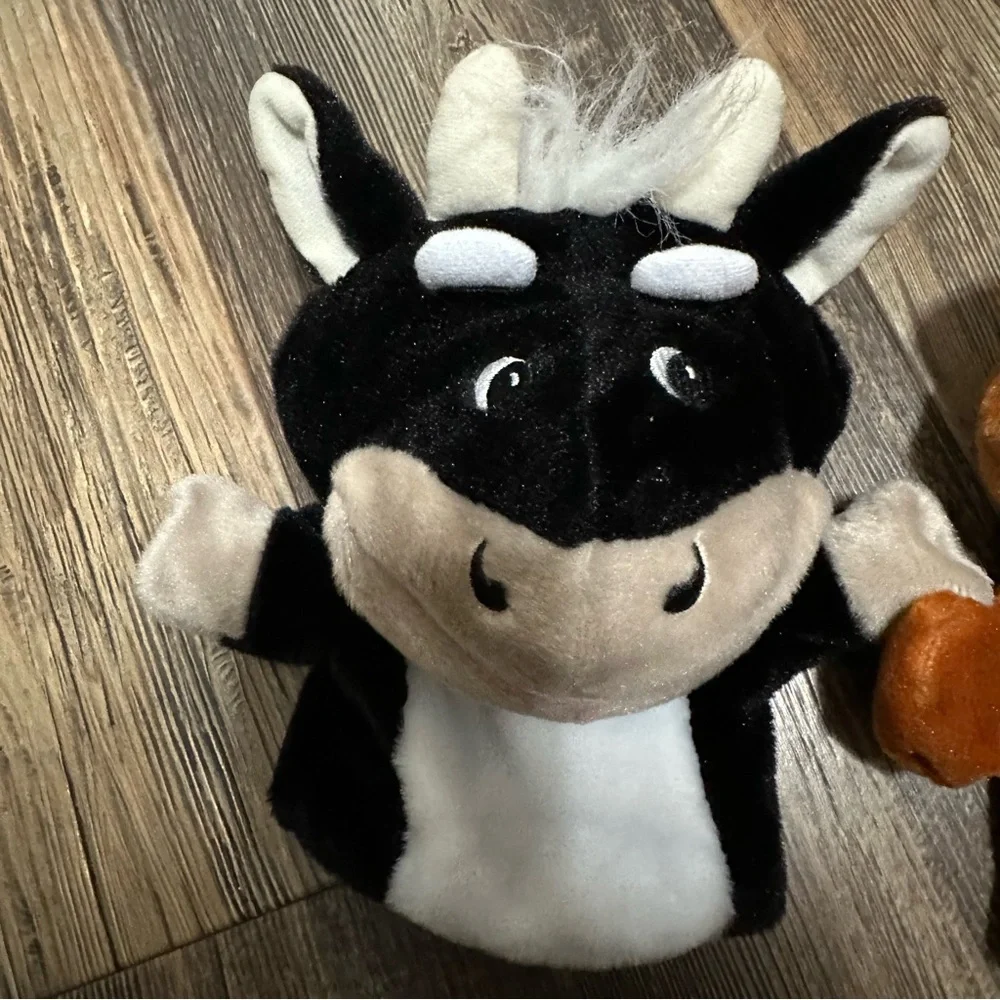 Lakeshore learning COW and Teddy BEAR hand puppet make believe pretend play